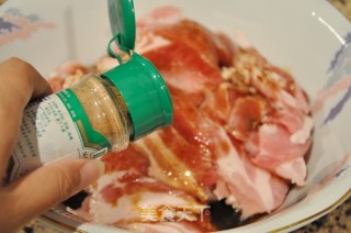 妈妈的味道·米粉蒸肉的做法步骤：4