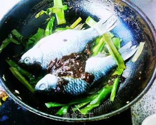 葱烧鲫鱼的做法步骤：6
