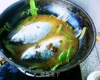 葱烧鲫鱼的做法步骤：7