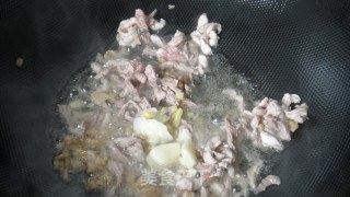 咸菜毛豆炒肉丝-----夏日下饭菜的做法步骤：6