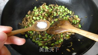 咸菜毛豆炒肉丝-----夏日下饭菜的做法步骤：12