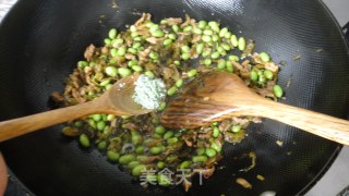 咸菜毛豆炒肉丝-----夏日下饭菜的做法步骤：13