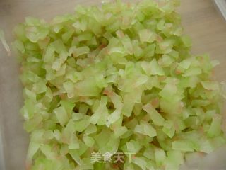 家常主食----西瓜皮馅蒸包的做法步骤：4