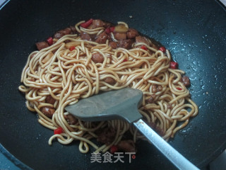 鸡丁焖QQ面的做法步骤：9