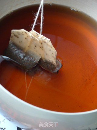 巧克力奶茶的做法步骤：1