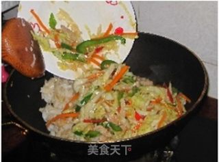 什锦蔬菜炒河粉的做法步骤：8