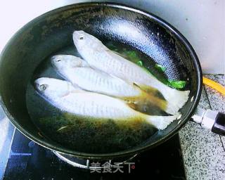 家常炖小黄鱼的做法步骤：5