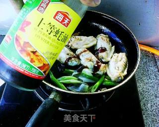 盐煎鸡翅的做法步骤：7