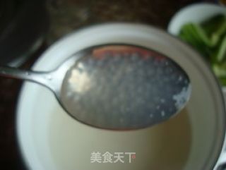 午后清凉甜品——芒果牛奶西米露的做法步骤：5