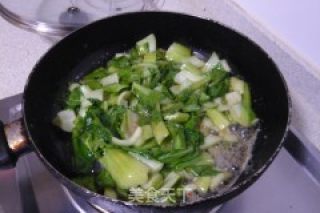 青菜炒菌菇的做法步骤：5