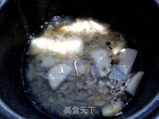 山药薏米芡实粥的做法步骤：5