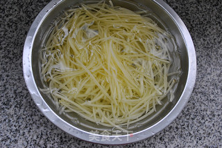 薯丝豆腐的做法步骤：2
