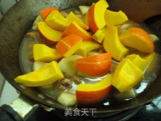 浓郁鲜香一碗汤【南瓜鸡脖】的做法步骤：5