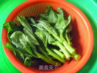 【夏季小凉菜】凉拌芥蓝的做法步骤：1