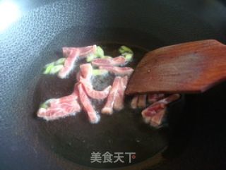 软糯可口——青菜炒年糕的做法步骤：2