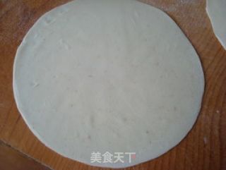 鲜香多汁——虾仁韭菜盒子的做法步骤：9