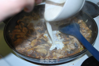 蘑菇烩里脊肉的做法步骤：9