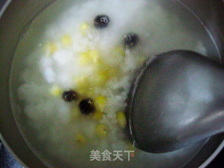 剩米饭的春天--豆沙牛奶粥的做法步骤：3