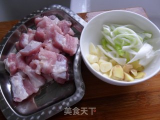 田园五花肉的做法步骤：1