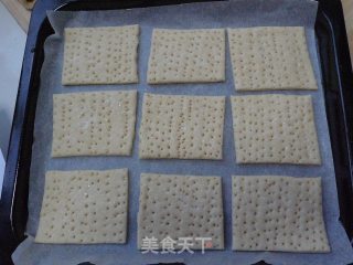 全麦苏打饼干的做法步骤：9