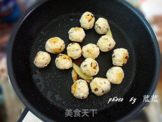 鸡肉丸子  （简单，美味）的做法步骤：12