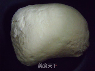 【玩转面团】奶香三鲜小笼包的做法步骤：1