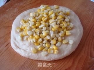 香香甜甜——鲜奶油玉米面包的做法步骤：1