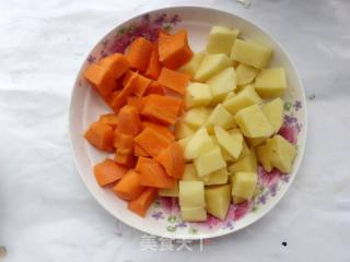 咖喱土豆鸡块的做法步骤：2
