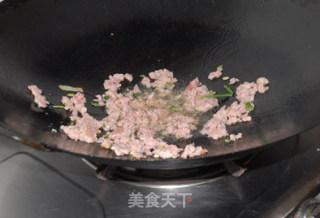 榄菜肉末炒芥兰叶的做法步骤：2