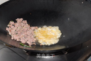 榄菜肉末炒芥兰叶的做法步骤：3