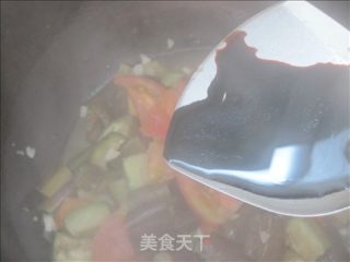 家常茄子烧西红柿的做法步骤：6
