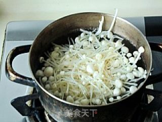 德味通油泼辣子拌鸡丝的做法步骤：4