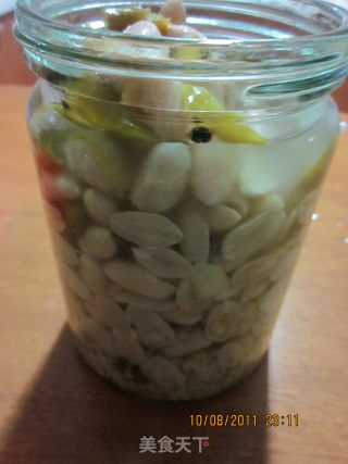 山寨版泡椒花生的做法步骤：1