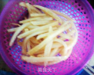 家庭简单版——炸薯条的做法步骤：8