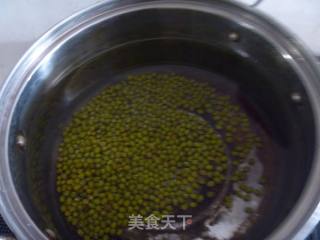 夏季解暑粥---绿豆粥的做法步骤：2
