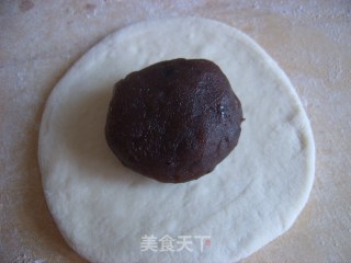 小猪豆沙包的做法步骤：6