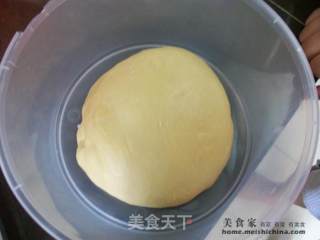 面包物语@@咖喱辣椒粉搭上~~沙丁鱼面包的做法步骤：7