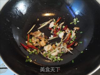 酱香茭白炒肉片的做法步骤：5