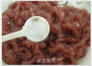 红薯藤炒牛肉的做法步骤：2