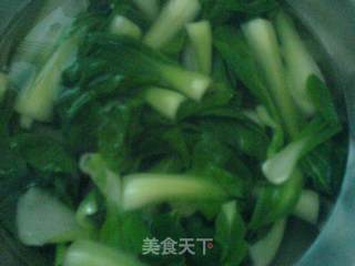 香菇溜鸡片的做法步骤：1