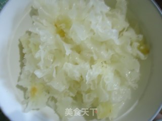 银耳拌黄瓜的做法步骤：5