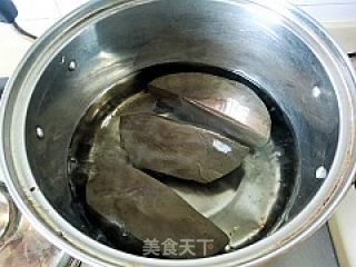 酸菜烧血豆腐的做法步骤：2