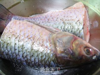 飘香红烧鱼的做法步骤：1
