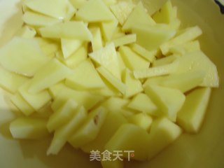 土豆炖豆角的做法步骤：3