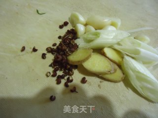 土豆炖豆角的做法步骤：4