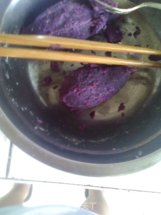 千层紫心——紫薯千层饼的做法步骤：2