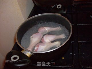 榛蘑炖鸡的做法步骤：3