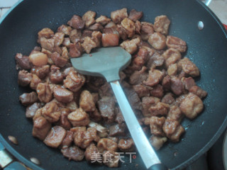 豆泡红烧肉的做法步骤：9