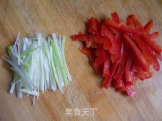 肉丝炒金针菇的做法步骤：3