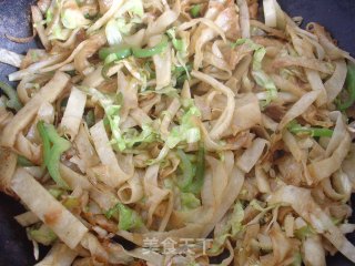 素炒饼的做法步骤：7